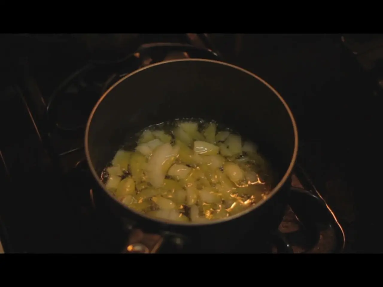 Comparing Gas, Ceramic, and Induction Cooking Appliances