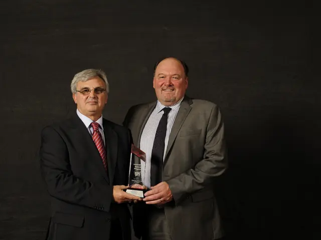 Struggles Persist in Implementing Non-Financial Rewards: A Look at Enforcement Challenges