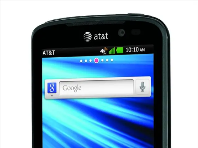 In this image a mobile is there.