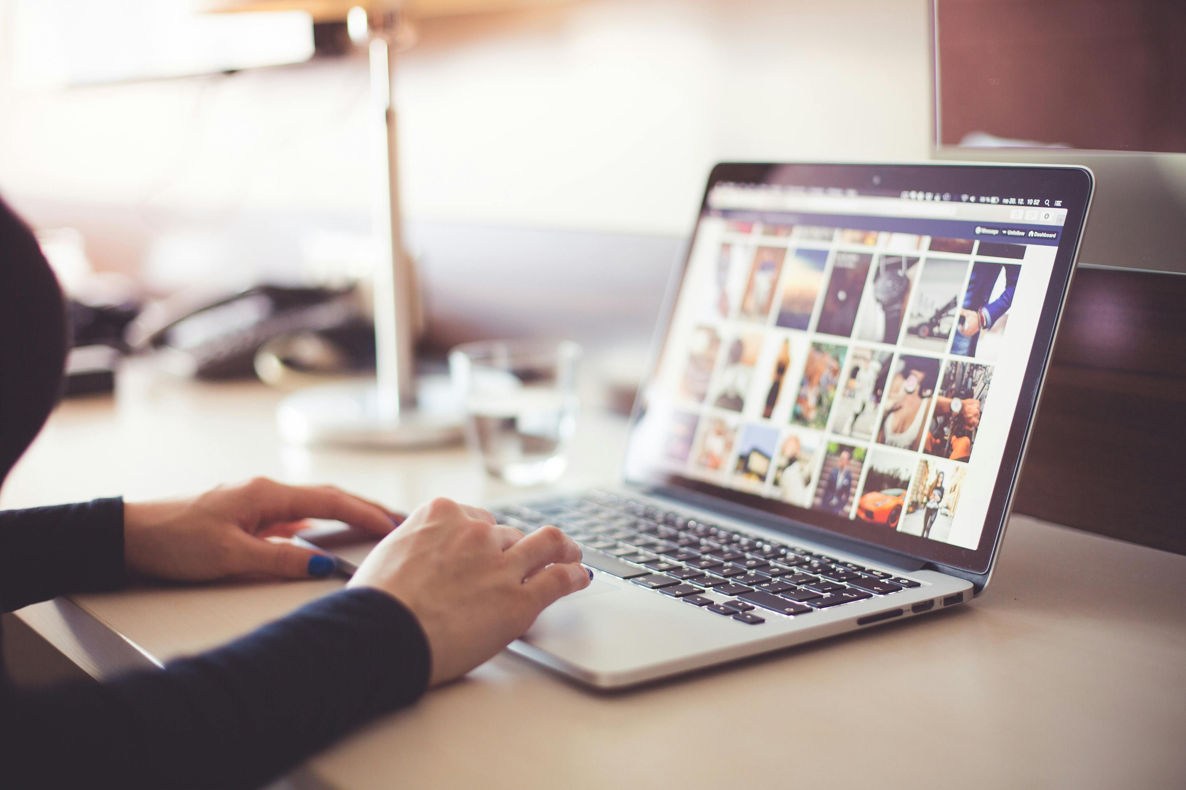 Suspect Charged for Cyberstalking and Identity Fraud: Prominent Actor's Secret Life Exposed and Victimized Online Undercover Journalism: Reporter Serves as a 'Standby Buddy' for a Three-Day Stint